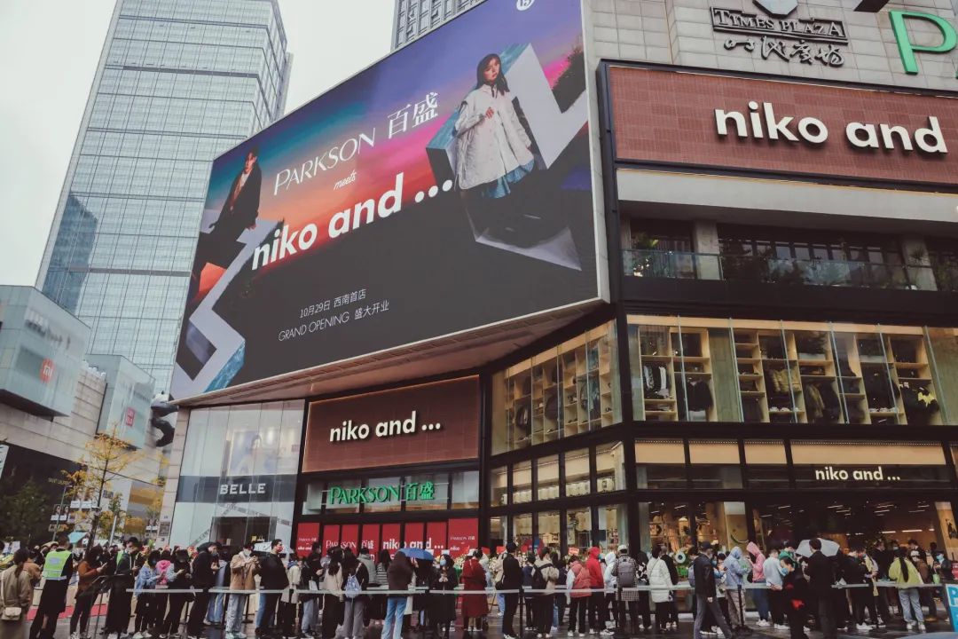 扑克高手如何避免大错（牌坛高手如何规避重大失误）