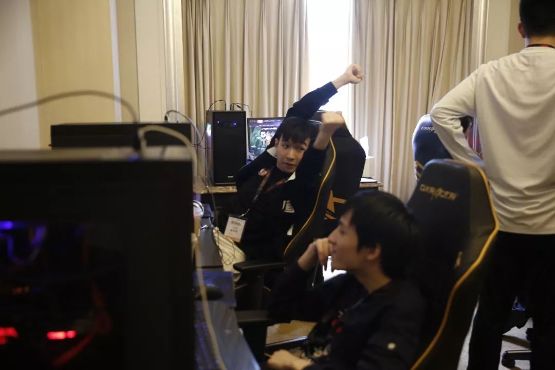 组内赛之路：若OMG在此战中未能以2：0战胜RA，则进入涅槃组